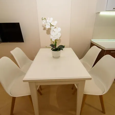 B Apartament